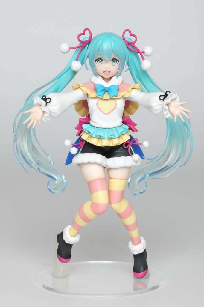 HATSUME MIKU STATUE WINTER VER