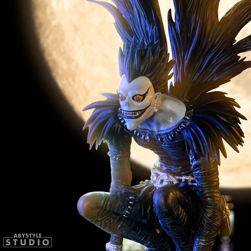 DEATH NOTE RYUK FIGURE