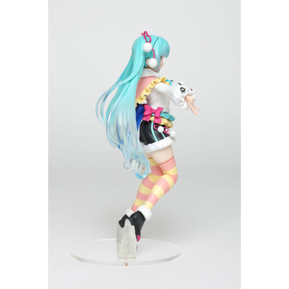 HATSUME MIKU STATUE WINTER VER
