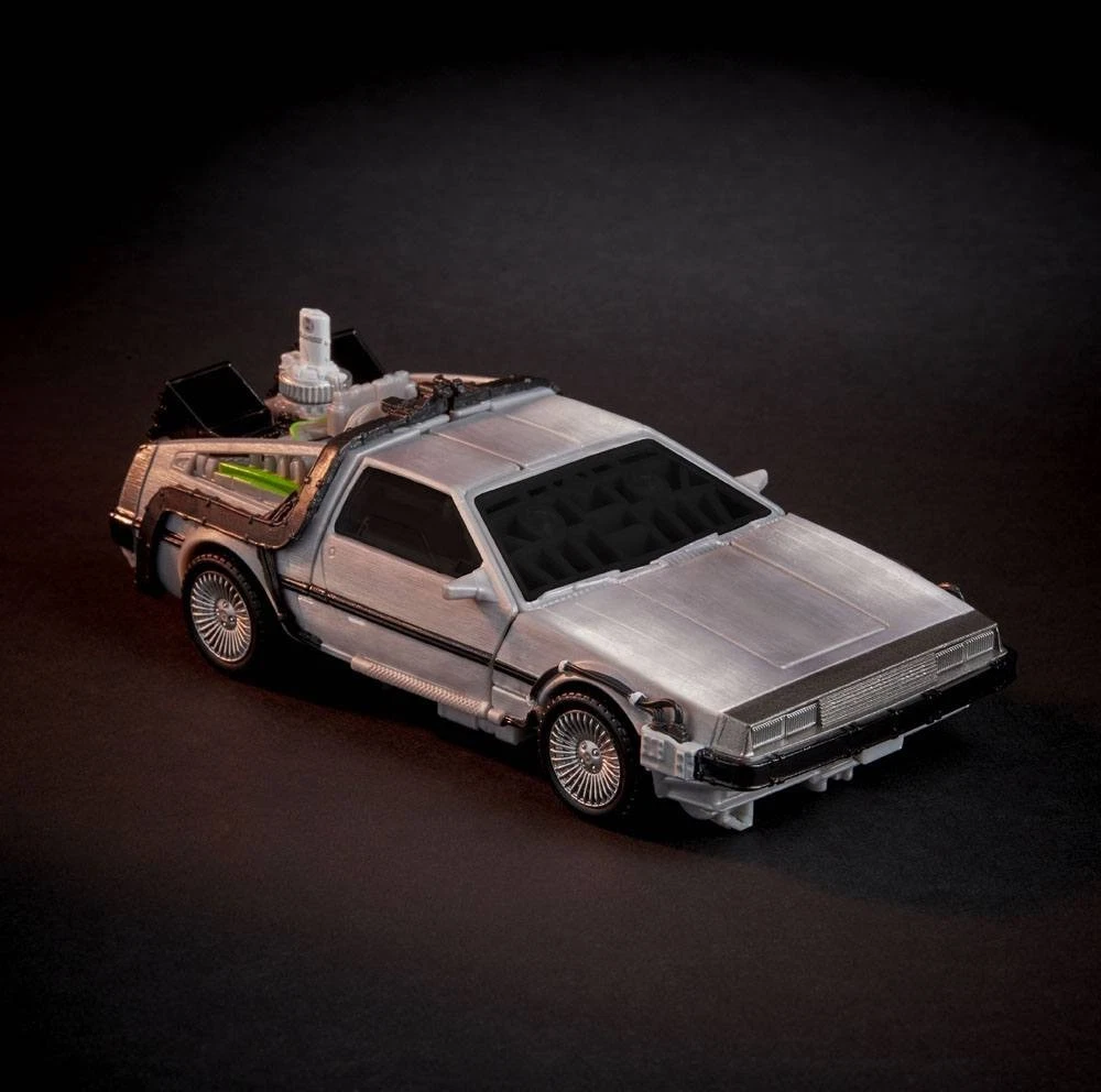 TRANSFORMERS X Back To The Future – Delorean Gigawatt